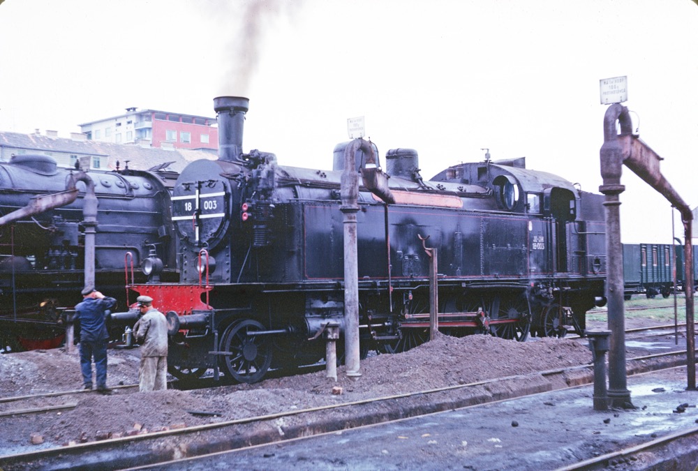 JZ 18.003 4-6-2t at Maribor.