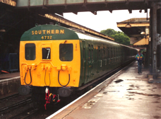 EPB No 4732 on Woking 150 shuttle.jpg