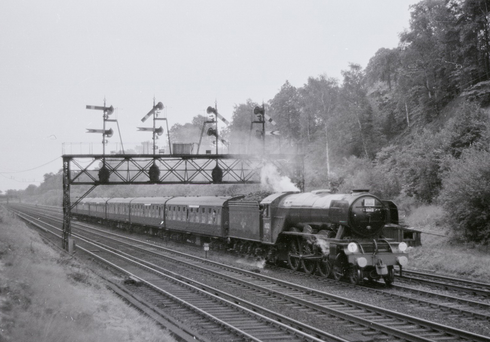 Flying Scotsman on SR metals